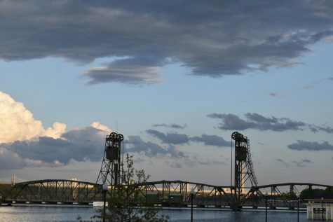 picture of stillwater lift bridge