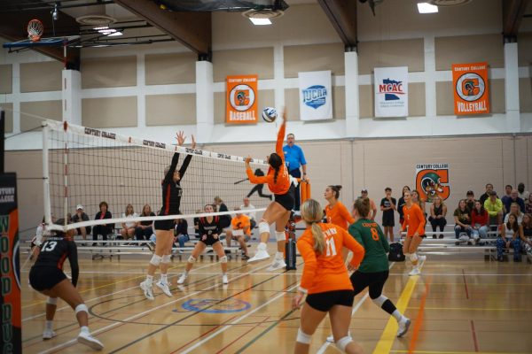 Century Womens Volleyball Team Keeps Winning, Ranks #1 in Division
