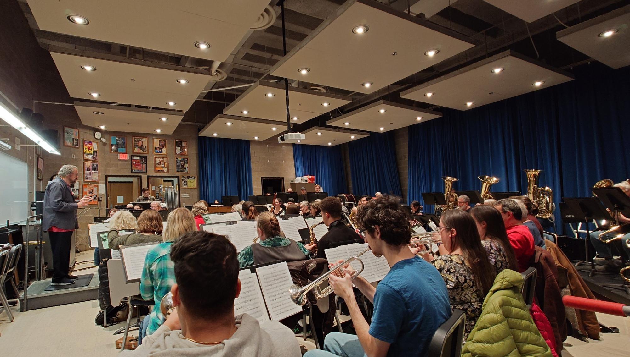 Charles Preis directing the Century College Community Concert Band